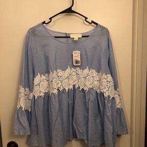 NWT - beautiful top!